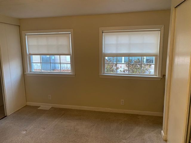 38 Danielle St, Plainville, MA 02762