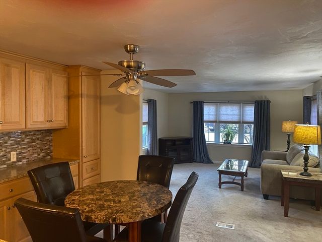 38 Danielle St, Plainville, MA 02762