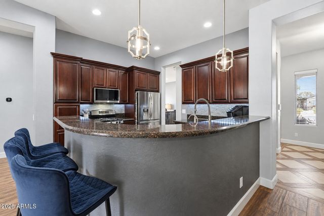6923 S BLACK HILLS Way, Chandler, AZ 85249
