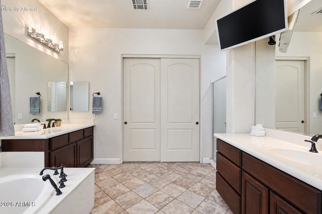 6923 S BLACK HILLS Way, Chandler, AZ 85249