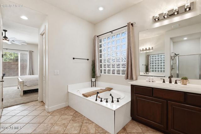 6923 S BLACK HILLS Way, Chandler, AZ 85249