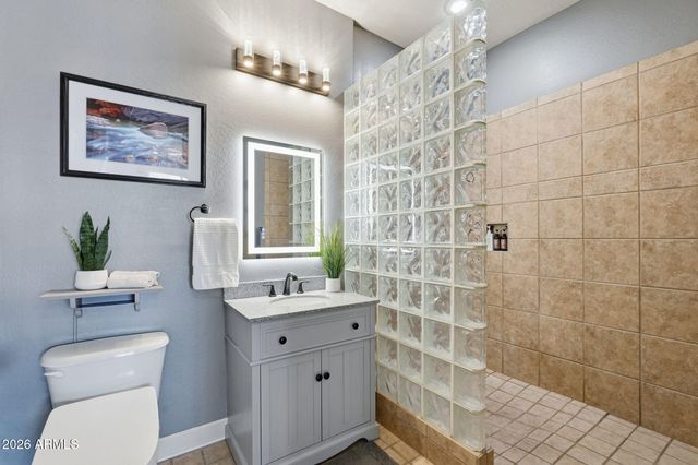 6923 S BLACK HILLS Way, Chandler, AZ 85249