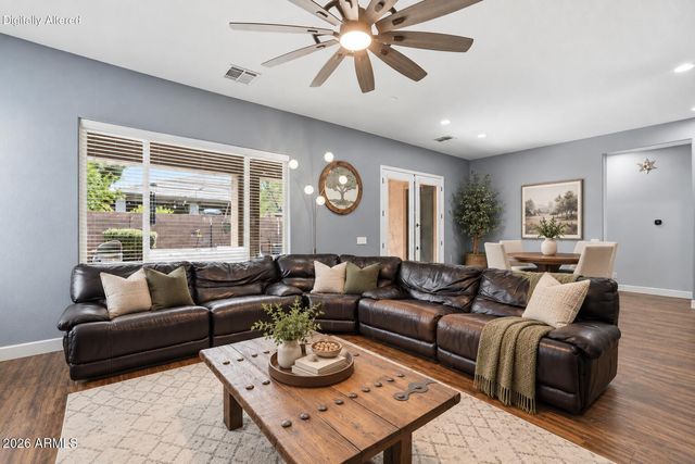 6923 S BLACK HILLS Way, Chandler, AZ 85249