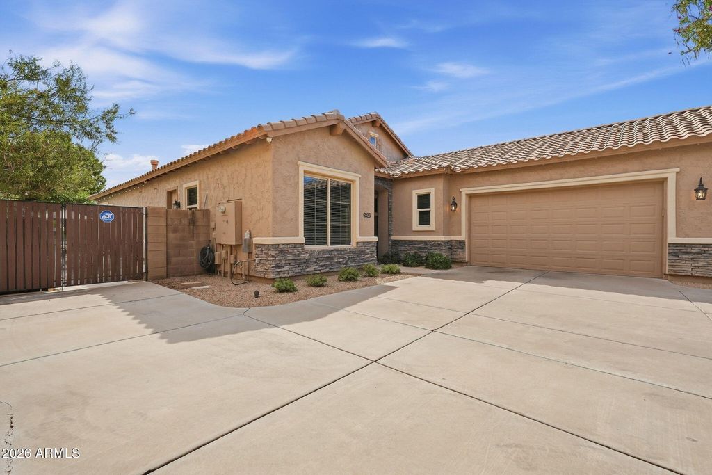6923 S BLACK HILLS Way, Chandler, AZ 85249 — photo 3
