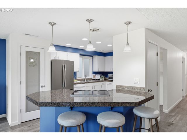 12504 Ne 5TH St, Vancouver, WA 98684