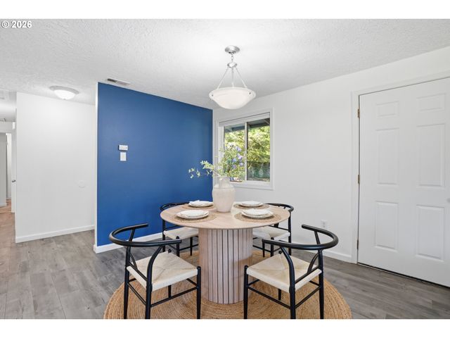 12504 Ne 5TH St, Vancouver, WA 98684