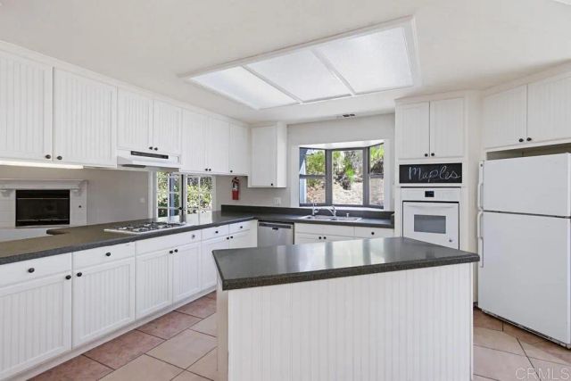 12725 Monte Vista Road, Poway, CA 92064
