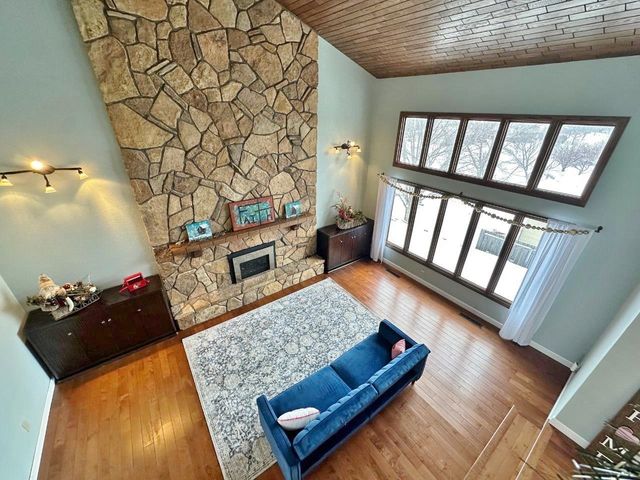 1320 11th St SW, Minot, ND 58701