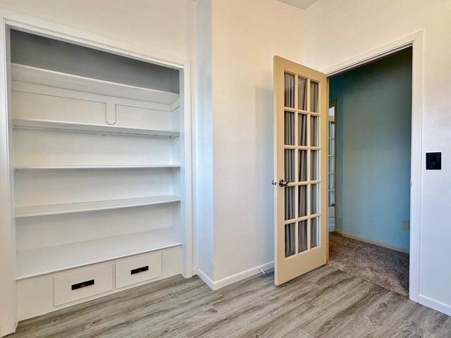 1320 11th St SW, Minot, ND 58701