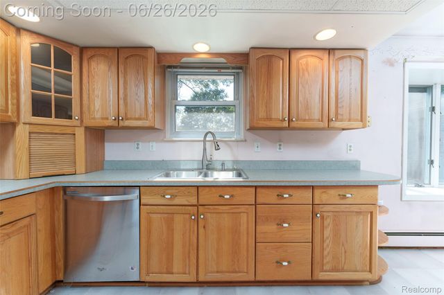 4200 Angels Pass, Putnam Township, MI 48169