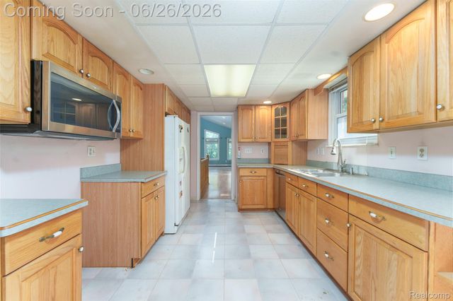 4200 Angels Pass, Putnam Township, MI 48169