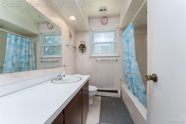 4200 Angels Pass, Putnam Township, MI 48169