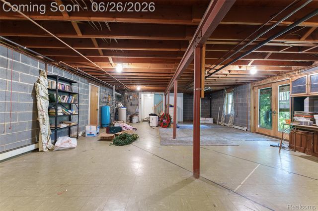 4200 Angels Pass, Putnam Township, MI 48169