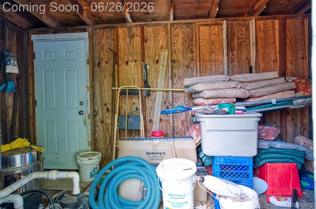 4200 Angels Pass, Putnam Township, MI 48169