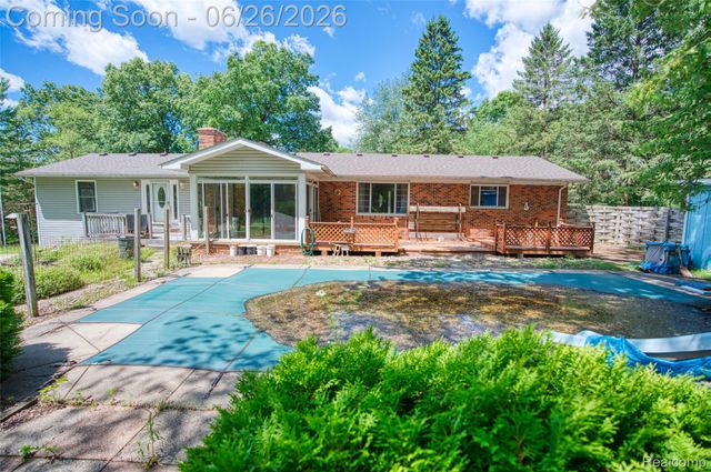 4200 Angels Pass, Putnam Township, MI 48169