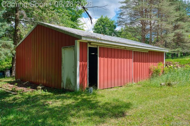 4200 Angels Pass, Putnam Township, MI 48169