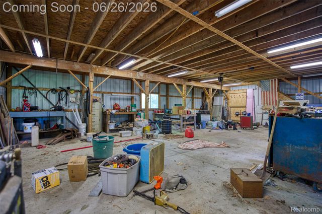 4200 Angels Pass, Putnam Township, MI 48169