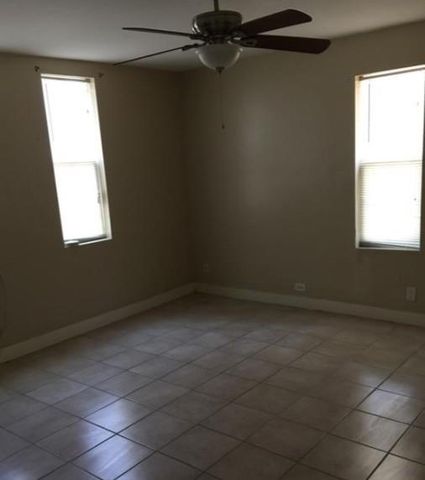 720 4th Avenue N, Texas City, TX 77590