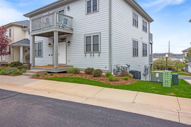 211 Garden Terrace D, Douglas, MI 49406