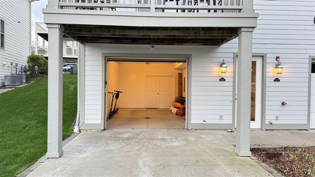 211 Garden Terrace D, Douglas, MI 49406