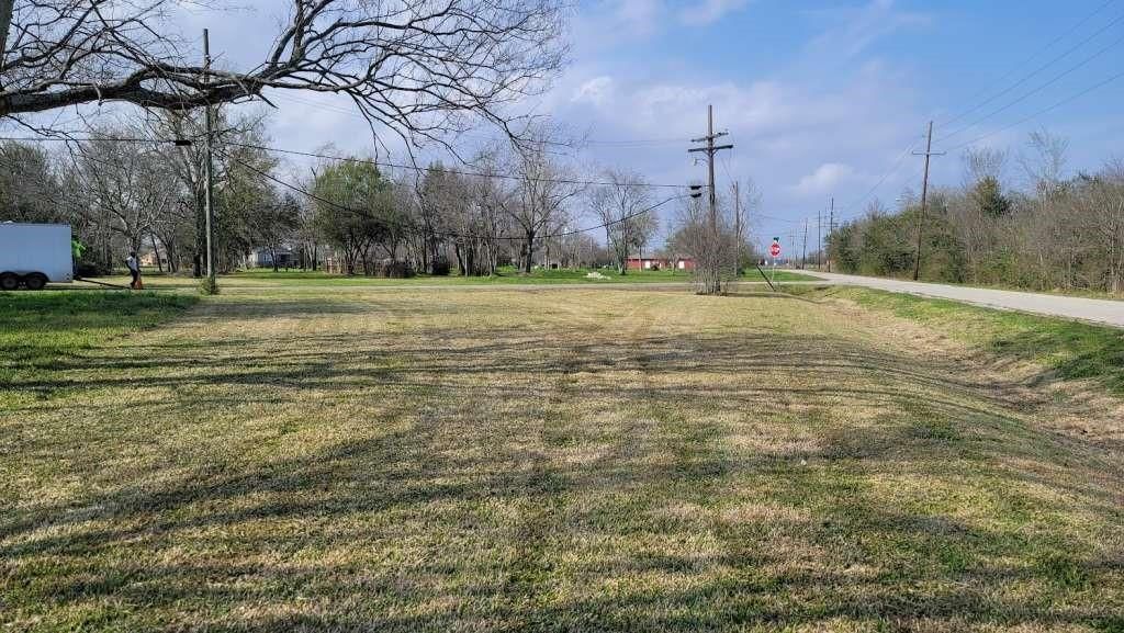 624 W 5th Street, Port Arthur, TX 77640