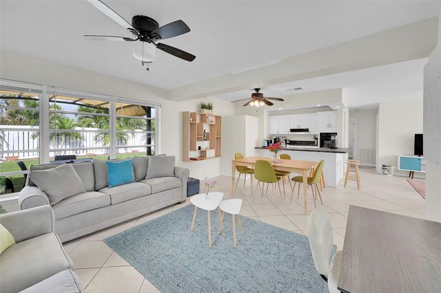 1029 SE 14th Street, Deerfield Beach, FL 33441