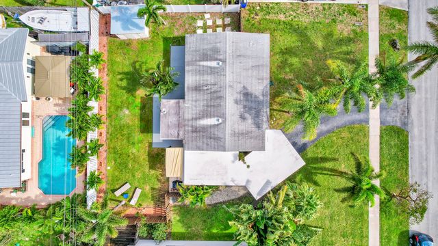 1029 SE 14th Street, Deerfield Beach, FL 33441