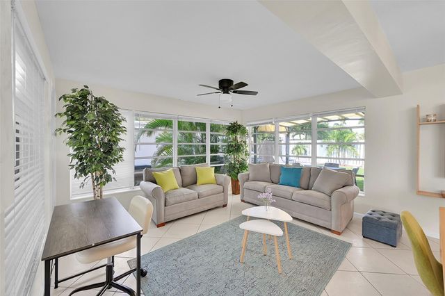 1029 SE 14th Street, Deerfield Beach, FL 33441