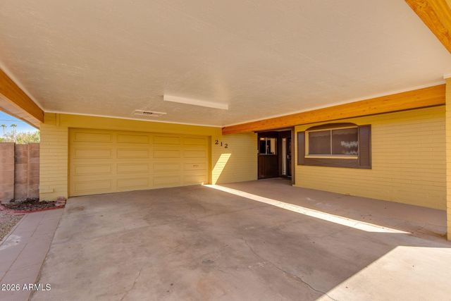 212 E MINTON Drive, Tempe, AZ 85282