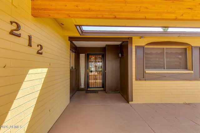 212 E MINTON Drive, Tempe, AZ 85282