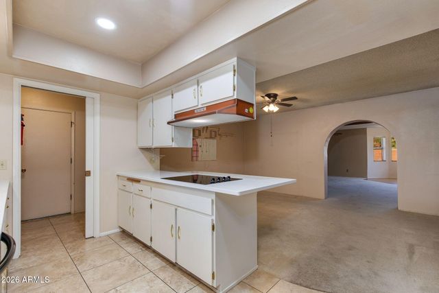 212 E MINTON Drive, Tempe, AZ 85282