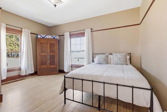 W4037 COUNTY ROAD RR, Cedar Grove, WI 53013