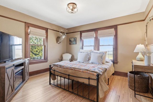 W4037 COUNTY ROAD RR, Cedar Grove, WI 53013