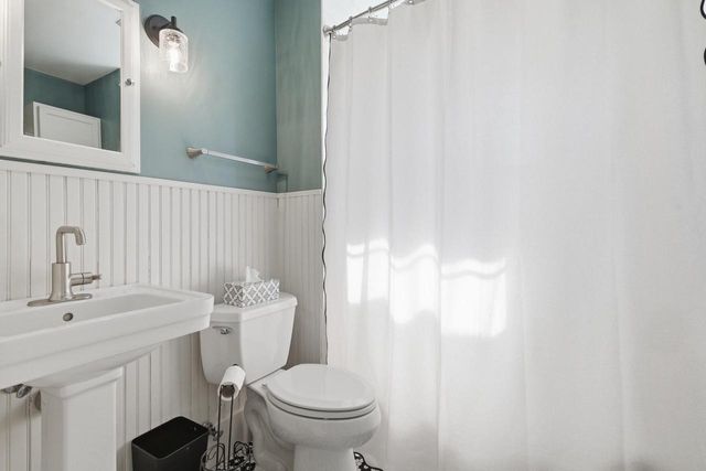 W4037 COUNTY ROAD RR, Cedar Grove, WI 53013