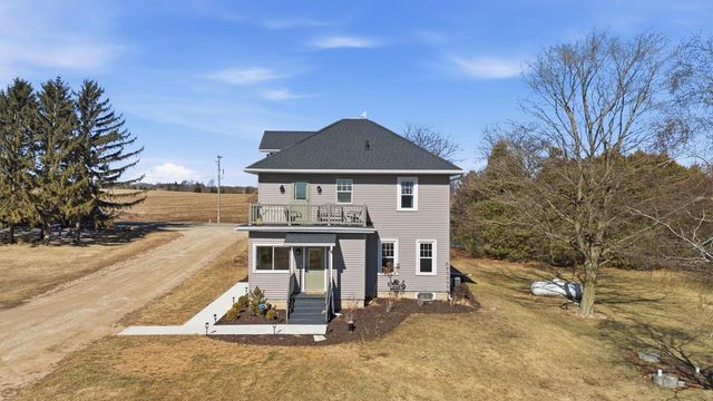 W4037 COUNTY ROAD RR, Cedar Grove, WI 53013