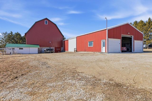 W4037 COUNTY ROAD RR, Cedar Grove, WI 53013