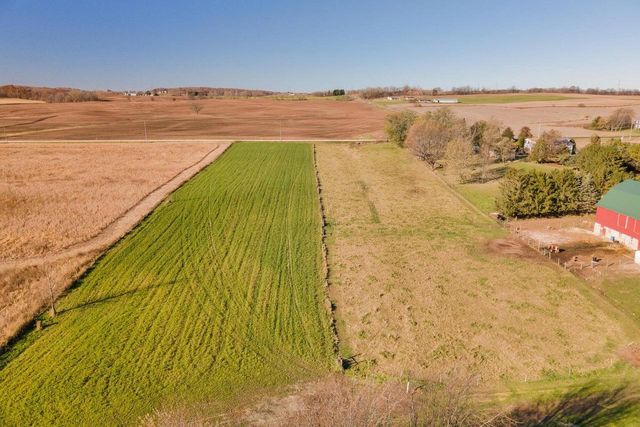 W4037 COUNTY ROAD RR, Cedar Grove, WI 53013