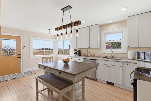 W4037 COUNTY ROAD RR, Cedar Grove, WI 53013