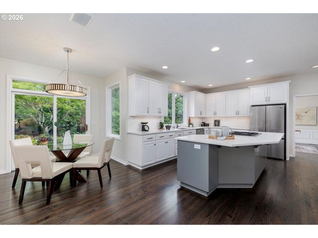 2157 MARYLWOOD Ct, West Linn, OR 97068