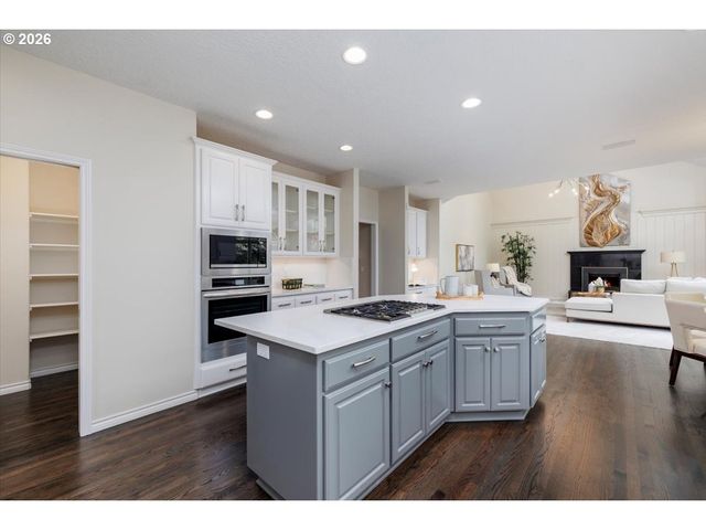 2157 MARYLWOOD Ct, West Linn, OR 97068