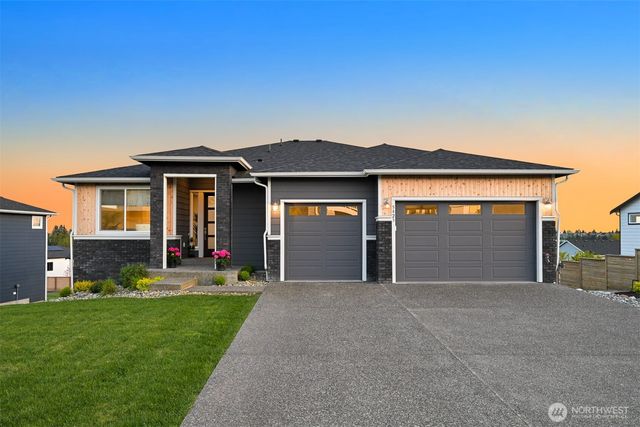 5423 Lonicera Drive, Blaine, WA 98230