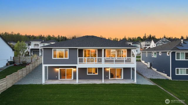 5423 Lonicera Drive, Blaine, WA 98230