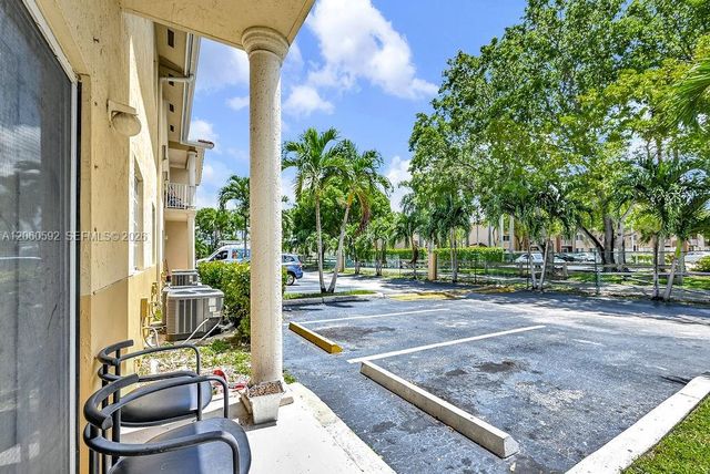 6900 NW 179th Street 1041, Hialeah, FL 33015