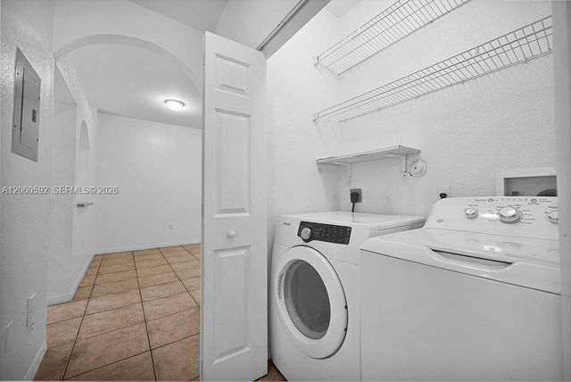 6900 NW 179th Street 1041, Hialeah, FL 33015