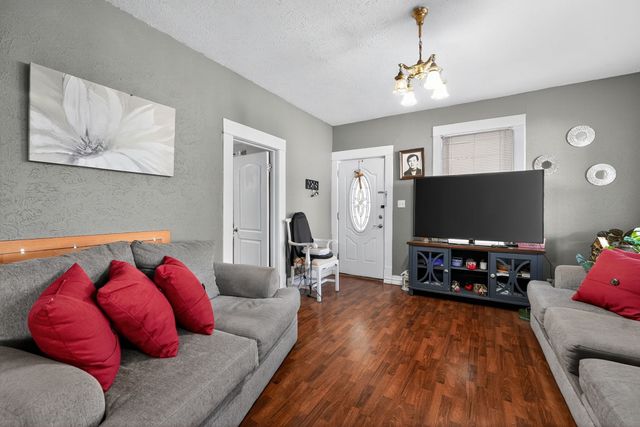 618 Cameron Avenue, Dallas, TX 75223