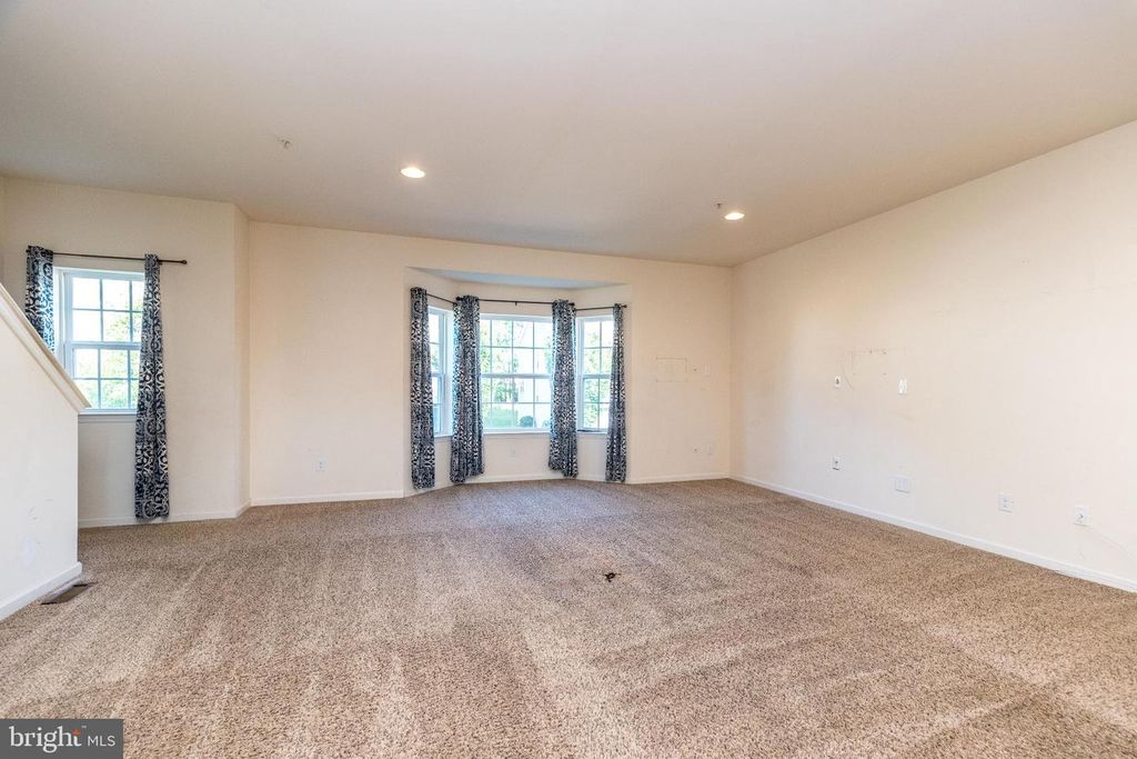 113 CARTERS MILL RD, Feasterville Trevose, PA 19053