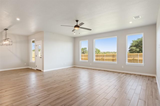 2533 Tin Barn BLF, Belton, TX 76513