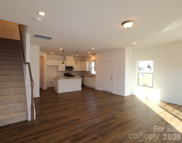 767 Kitfox Drive NW, Concord, NC 28027