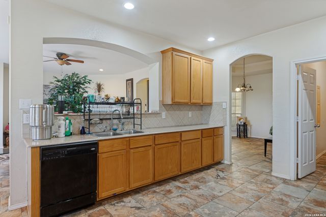 8235 Rockwell, San Antonio, TX 78249