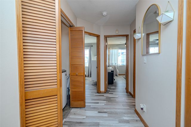 4425 Mills Civic Parkway 503, West Des Moines, IA 50265